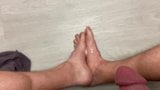 Dirty talk JOI penis feet toes foot fetish masturbation cum snapshot 15