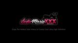 Sofiemariexxx - Sofie Marie la MILF surprise en train de se branler et de baiser snapshot 1