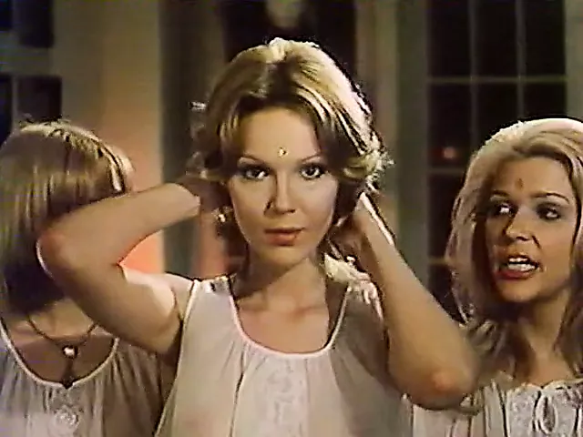 Free watch & Download 1976 Jennifer Welles  Of A Young American House Wife