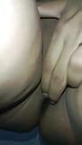 女学生性爱视频处女学生裸体指法阴户和胸部要求性病毒印度处女女孩 hotsex snapshot 8