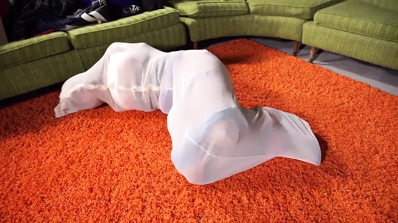 Порно видео: vacuum bag slave | xHamster Порно видео: vacuum bag slave | xHamster
