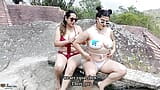 Amigas cachondas deciden tener sexo oral al aire libre - Porno en español snapshot 3