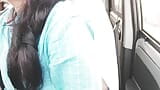 Pełne wideo, pasierbica uprawia seks samochodowy z chłopakiem mamy - Telugu Dirty Talk snapshot 18