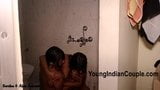 Alia Advani e Sarika, meninas indianas em pornô lésbico snapshot 7