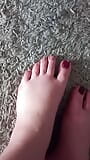 Beautiful legs and toes snapshot 6