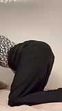 musil hijabi trans shows ass under skirt snapshot 1