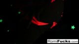Romi juega con una bola de discoteca antes de follarla snapshot 7