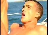 ボートでセックスする若い男性 snapshot 10