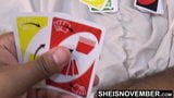 El juego de cartas uno se convierte en sexo duro de perrito con una adolescente de ébano snapshot 2