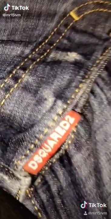Ragazzo sexy in jeans DSQUARED