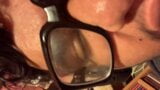 Divertimento con gli occhiali ingombranti anni '70. snapshot 19