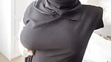 Algerian aunty with big tits in hijab snapshot 15