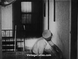 Ebeveynlerin yatak odası seks için mükemmel bir yerdir (1930'lar vintage) snapshot 5