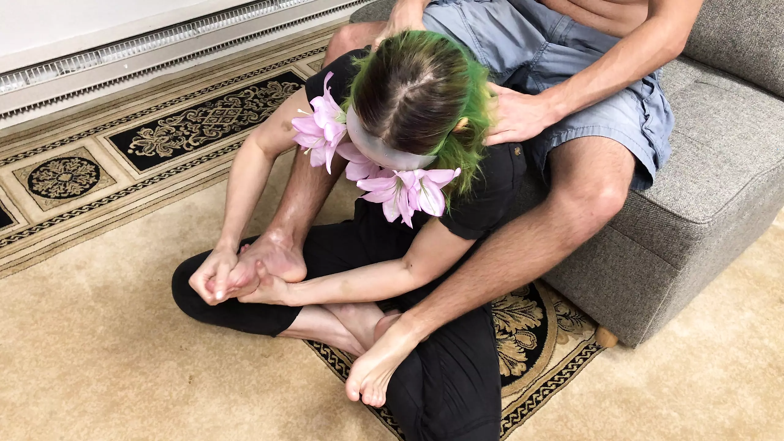 Belyla Bradley Gives Footjob: Amateur Amateur Porn by Onlyfans