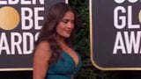 Salma hayek - globos de oro 2020 03 snapshot 5