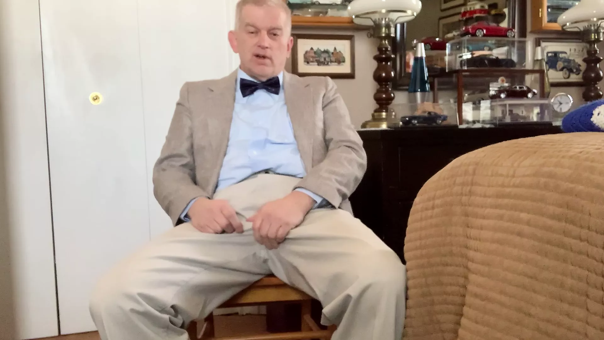 Mature Masturbator in Bow Tie: American Gay Striptease Amateur Porn |  xHamster