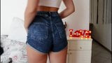 Asmr - heiße sexy Blondine, die Shorts kratzt, Cameltoe, Cameltoe snapshot 15