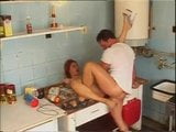 Sexo loco en la cocina snapshot 17