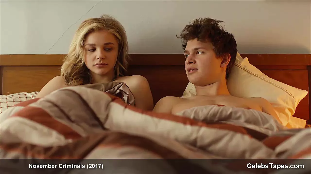 Chloe Grace Moretz gostosa, sexy e fofa, mas sem pele | xHamster