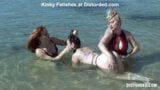 Fetiche en la playa snapshot 9