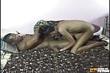 乌木人妖在床上被一个黑人深深地肛交 snapshot 12