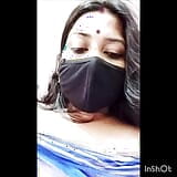 Une bhabhi desi indienne montre ses seins et sa chatte snapshot 10