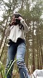 Julie обнаженная в лесу snapshot 4