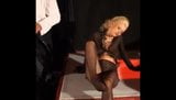 Danseuse privée en collants snapshot 6