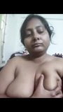 Horny Aunty Showing Big Boobs snapshot 3