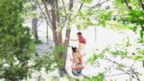 Rogacz filmuje żonę i przyjaciółkę ruchającą się na kempingu snapshot 15