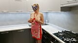 Porno casero, vecina follada en la mesa de la cocina snapshot 1