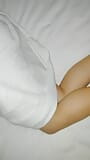 A mostohanővérnek orgazmusa van egy szállodában. snapshot 2