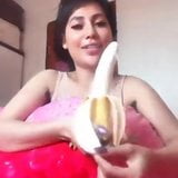 banana girl... snapshot 1