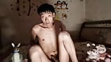 Masturbare cu cabană a tânărului asiatic drăguț, ejaculare, gemete snapshot 13