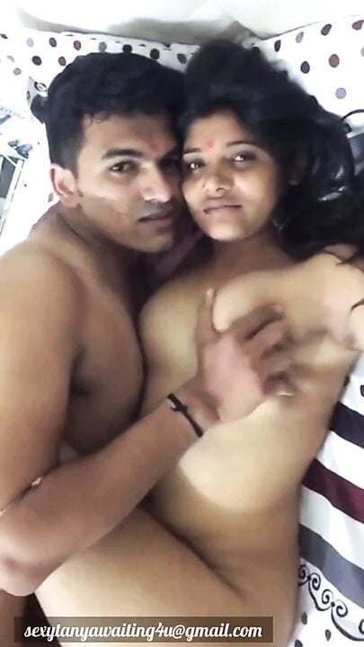 India sexy lindo pareja grabando su amor