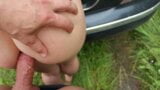 Uma beleza bem torneada tenta anal pela primeira vez na natureza. Creampie rabo snapshot 16