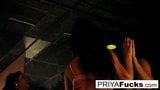 Сексуальное соблазнение с индийской красоткой Priya Rai snapshot 4