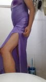 Se masturber avec une robe longue en lycra violet snapshot 6