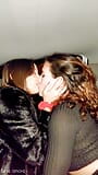 Belle amore y aApril bigass , besandose y tocandose por primera vez en el auto snapshot 1