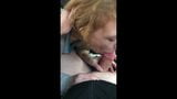Chica de Tinder hace una mamada rápida en el coche snapshot 2