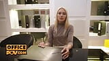 Відео від першої особи - неслухняна публічна фетиш-шлюха Барбі Бріл катається на тобі на роботі snapshot 1