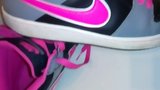 Sborra sul tabellone Nike rosa-grigio-nero snapshot 1