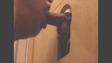 El perno recto se descarga después del trabajo. un video de gloryhole. snapshot 3