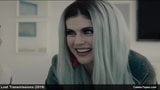 Alexandra Daddario e cenas de filmes sexy no Juno Temple snapshot 3