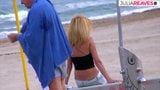 Coqueteo con milf en la playa y follada anal en casa snapshot 3