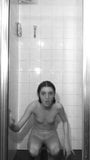 Nackt in der Dusche snapshot 1