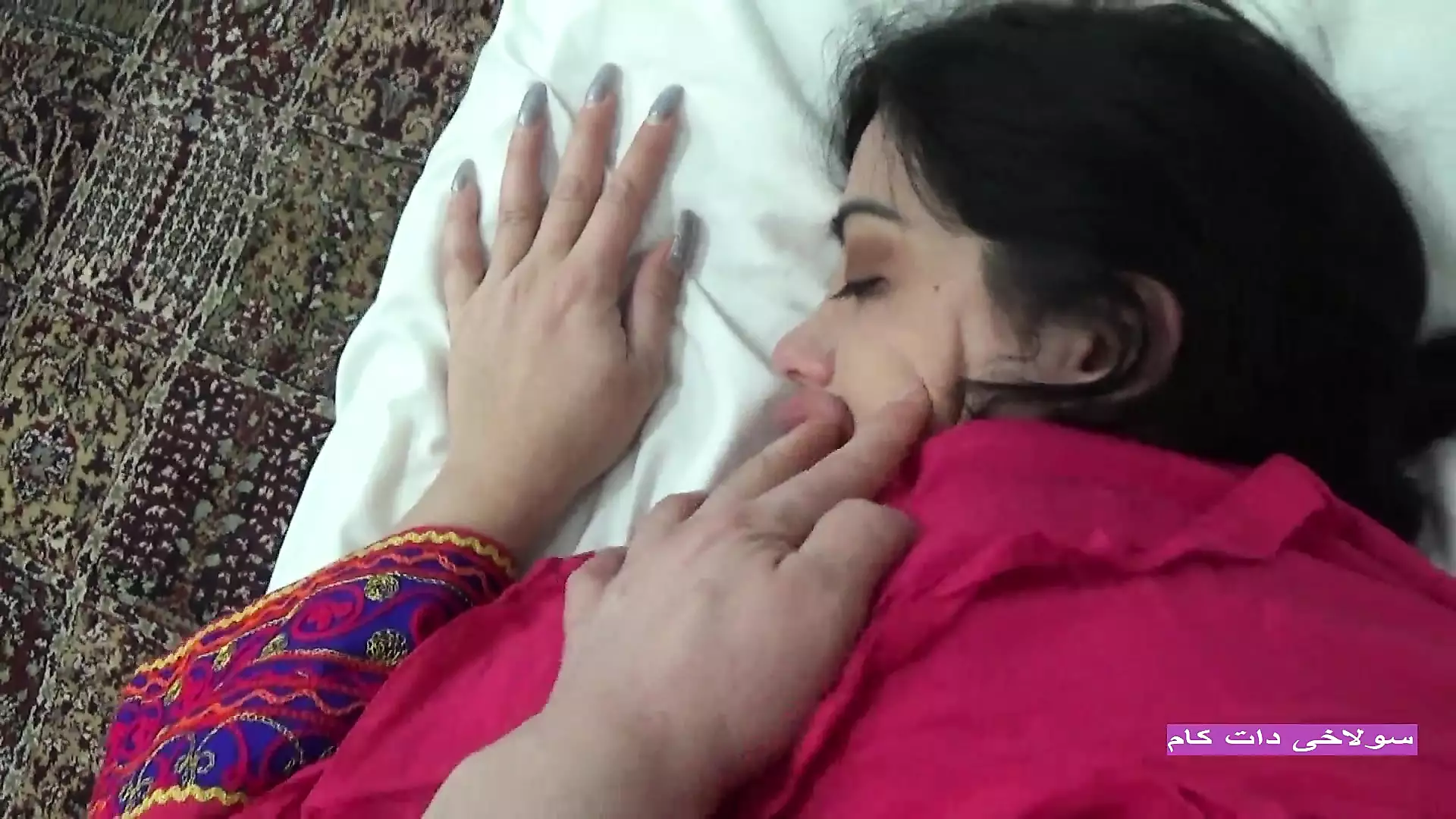 Beautiful Afghan MILF Fucked Doggystyle with Huge Cumshot on Her Mouth