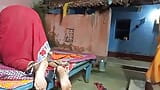 Deshi 农村妻子与 baba 肮脏的谈话口交性印地语性爱分享 snapshot 7