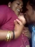 Les seins d'une femme mariée du Kerala sucés par son voisin snapshot 3