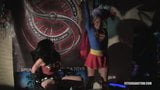 Mulher Maravilha vs Supergirl ao vivo - fetiche 2011 snapshot 3